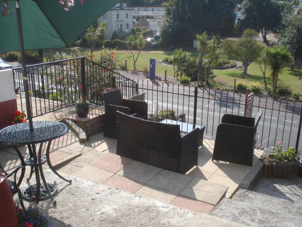 Tusker Lodge (Adults Only) Torquay Exteriör bild